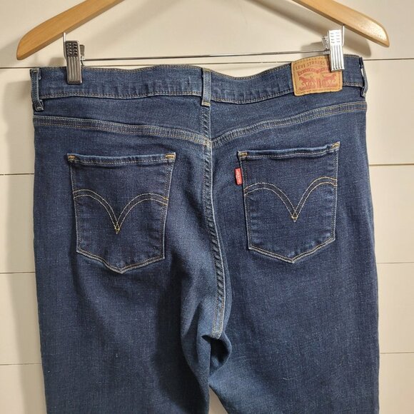 EUC Levi's Classic Boot Cut Dark Denim Jean Women's sz 14 - Picture 5 of 10